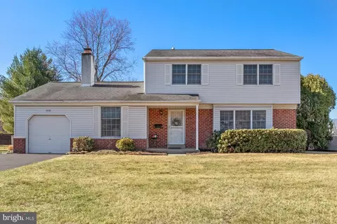 1538 Windmill Rd, Warminster, PA 18974