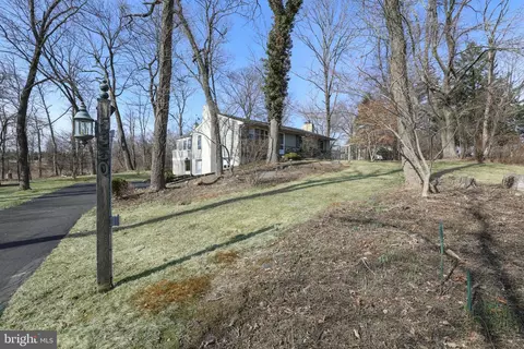 5350 Moyer Rd, Pipersville, PA 18947