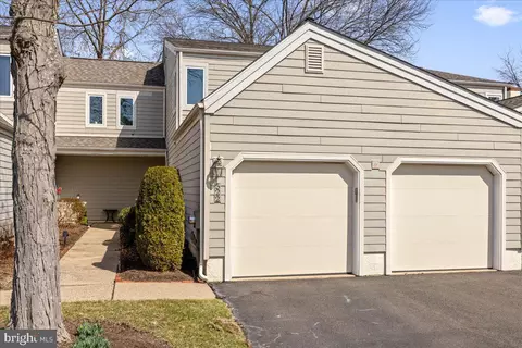 522 Portsmouth Ct, Doylestown, PA 18901