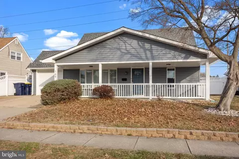 169 Kenwood Dr #N, Levittown, PA 19055