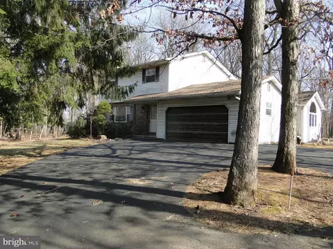 1340 Peppermint Rd, Coopersburg, PA 18036