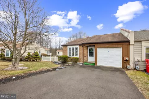 728 Michener Ct, Warminster, PA 18974