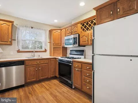 953 Mueller Rd, Warminster, PA 18974 photo 8