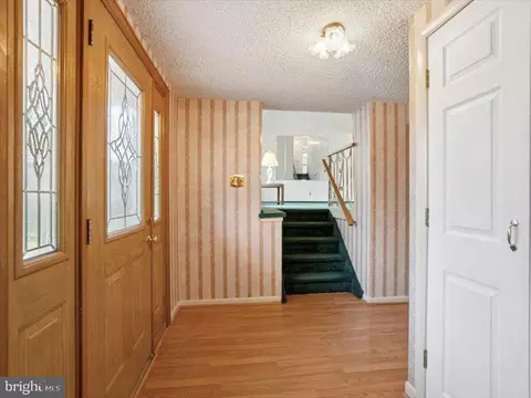 953 Mueller Rd, Warminster, PA 18974 photo 3