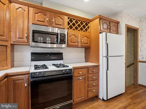 953 Mueller Rd, Warminster, PA 18974 photo 9