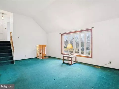 953 Mueller Rd, Warminster, PA 18974 photo 5