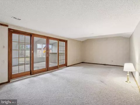953 Mueller Rd, Warminster, PA 18974 photo 10