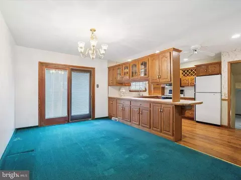 953 Mueller Rd, Warminster, PA 18974 photo 7