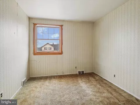 953 Mueller Rd, Warminster, PA 18974 photo 12
