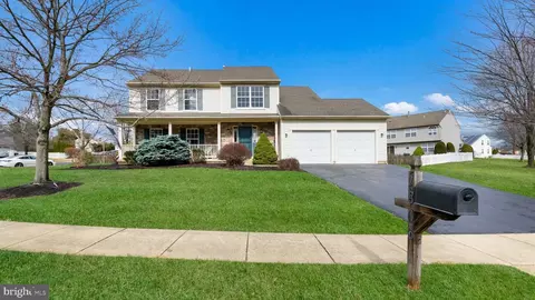 1806 Cedar Ct, Warrington, PA 18976