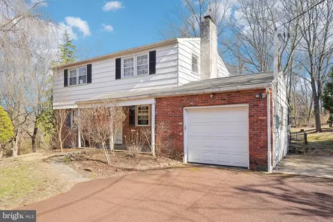 404 Clymer Ave, Sellersville, PA 18960