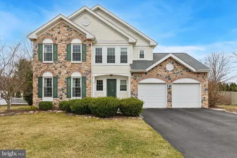 623 Coach Dr, New Hope, PA 18938