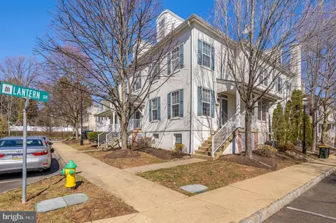 302 Lantern Dr, Doylestown, PA 18901