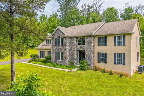 1408 Old Jacksonville Rd, Ivyland, PA 18974