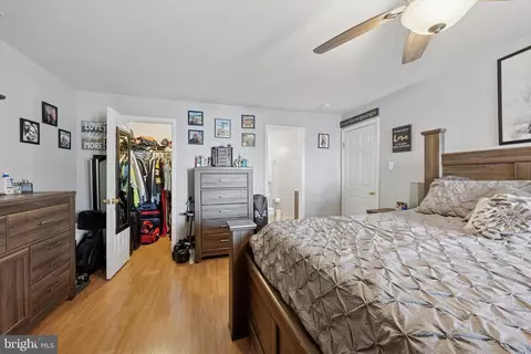 Bedroom - 178 Devon Way, Levittown, PA 19057 photo 2 of 4