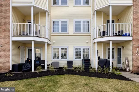 178 Devon Way, Levittown, PA 19057