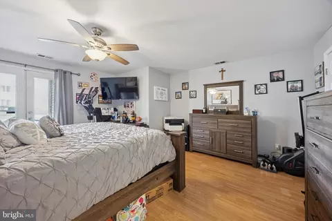Bedroom - 178 Devon Way, Levittown, PA 19057 photo 1 of 4
