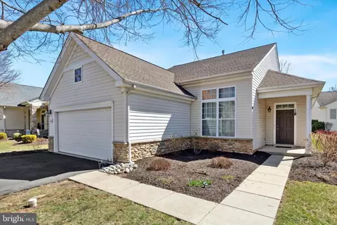 1124 Maxwell Mnr, Warwick, PA 18974