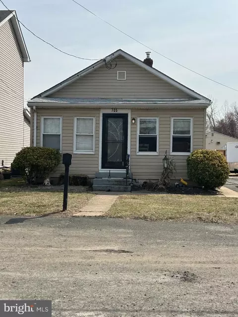 705 W Philadelphia Ave, Morrisville, PA 19067