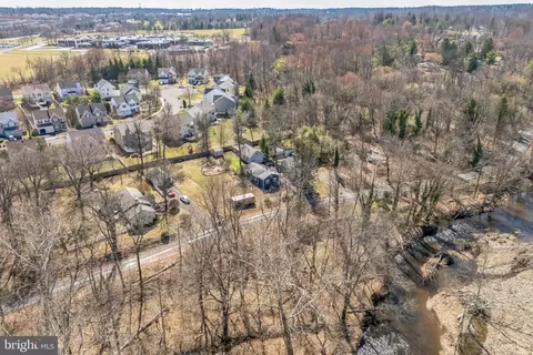 View/Area - 2775 Valley Rd, Jamison, PA 18929 photo 2 of 11