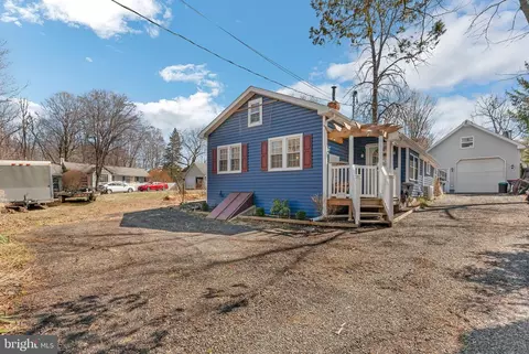 2775 Valley Rd, Jamison, PA 18929