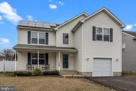 2366 Maple Ave, Croydon, PA 19021