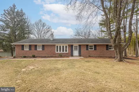 1556 Street Rd, New Hope, PA 18938