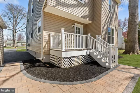 20 Oak Ave, Langhorne, PA 19047