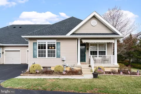 150 Liberty Dr, Bensalem, PA 19020