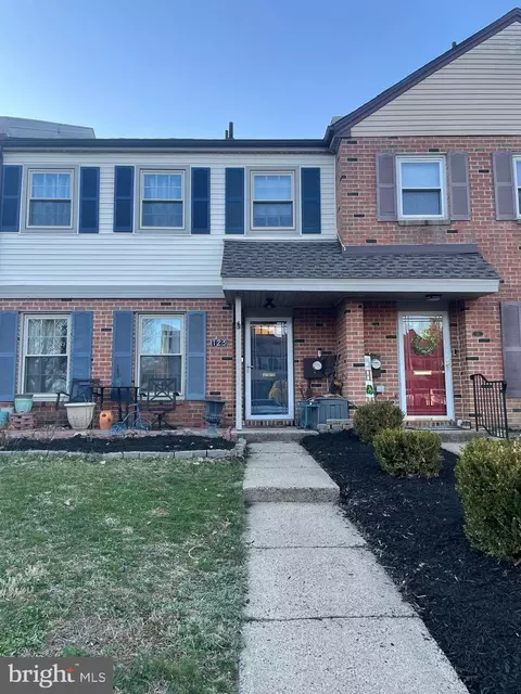 123 Garrison Ct, Langhorne, PA 19047