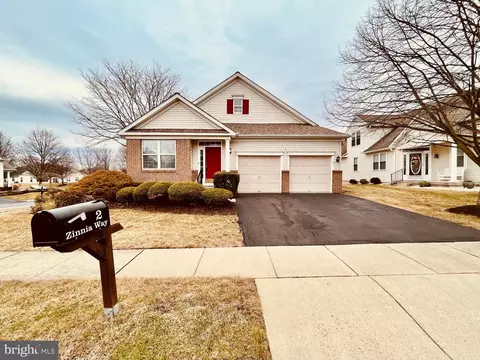 2 Zinnia Way, Langhorne, PA 19047