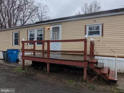 1446 Gibson Rd #E35, Bensalem, PA 19020