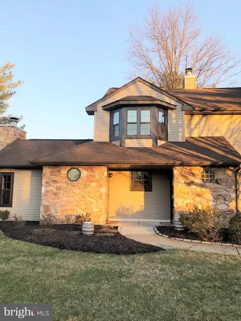 202 Hackberry Ct, Warrington, PA 18976