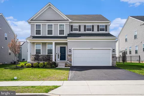 2337 Twin Lakes Dr, Quakertown, PA 18951