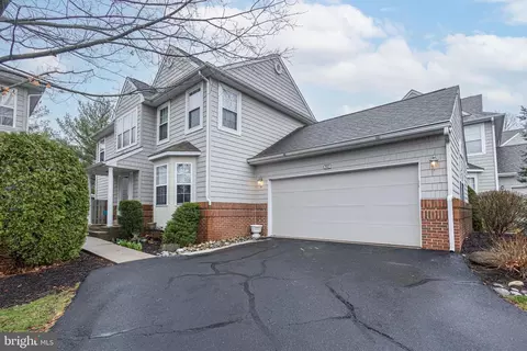 503 Palmer Farm Dr, Yardley, PA 19067