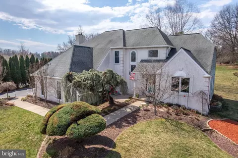56 W Windrose Dr, Richboro, PA 18954