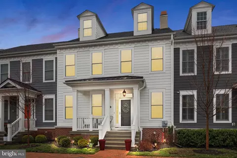 1821 Windflower Ln, Yardley, PA 19067