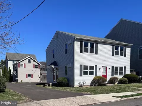 201 N A N Hamilton St, Doylestown, PA 18901