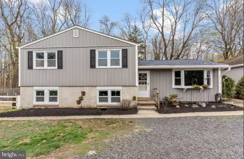 5486 Silo Hill Rd, Doylestown, PA 18902