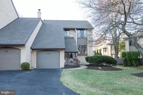 164 Golf Club Dr, Langhorne, PA 19047