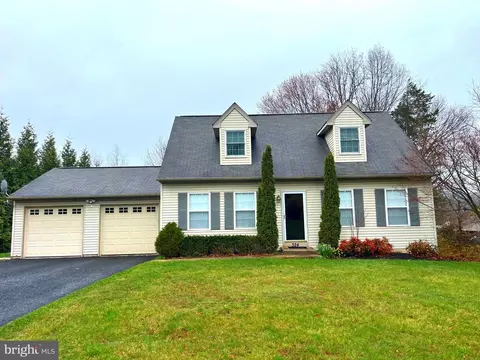 324 Dell Dr, Perkasie, PA 18944