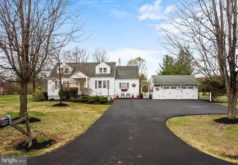 524 Scott Rd, Perkasie, PA 18944