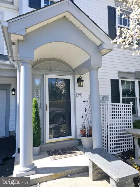 208 Red Maple, Warminster, PA 18974