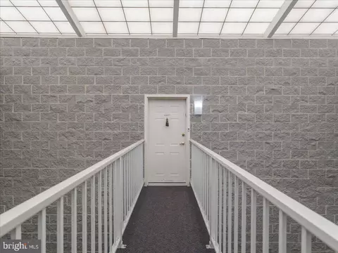 Entry Way - 6507 Centennial Sta, Warminster, PA 18974 photo 4 of 5