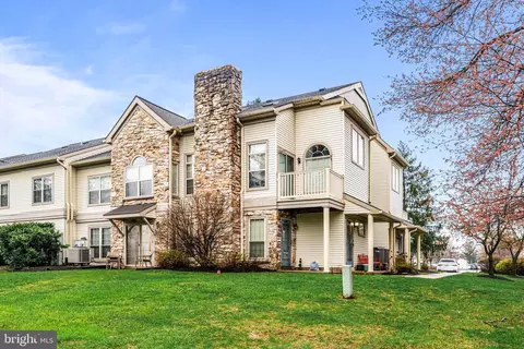 603 Remington Ct, Chalfont, PA 18914