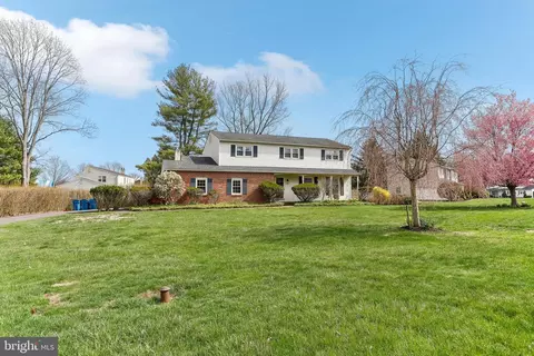 9 Beechwood Dr, Chalfont, PA 18914