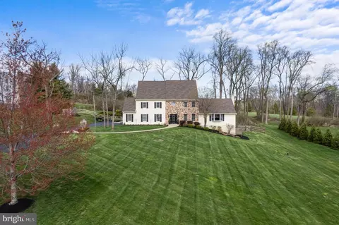 4758 Essex Dr, Doylestown, PA 18902