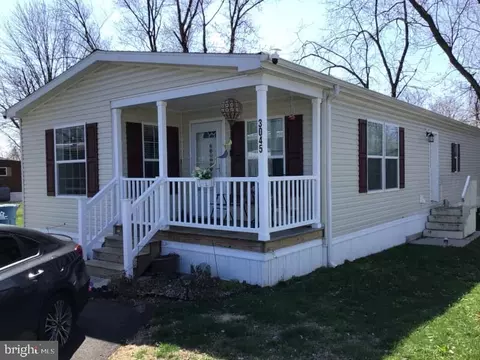 3045 Chandler Dr, Morrisville, PA 19067