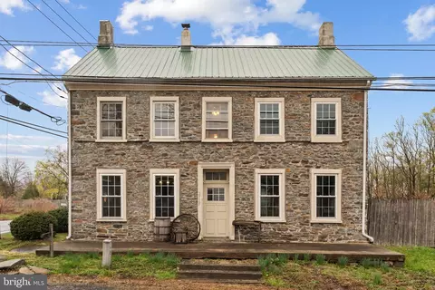 2735 Old Bethlehem Pike, Sellersville, PA 18960