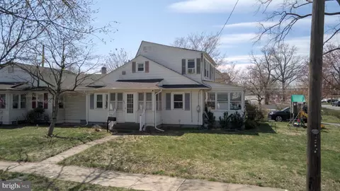 280 East Cir, Bristol, PA 19007